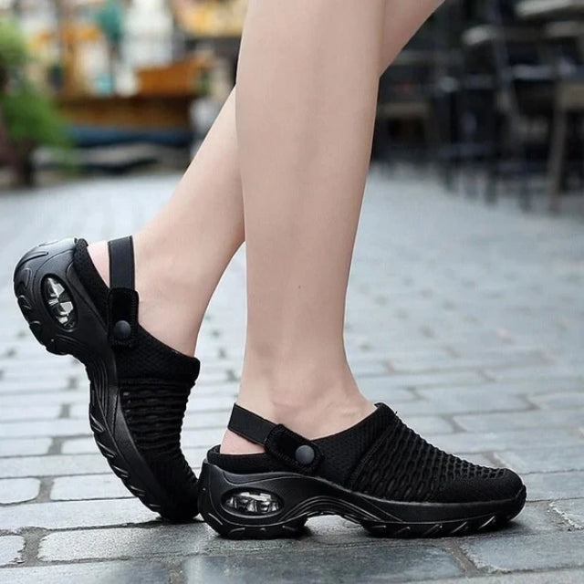 Bequeme orthopädische Sandalen für leichtes Gehen 